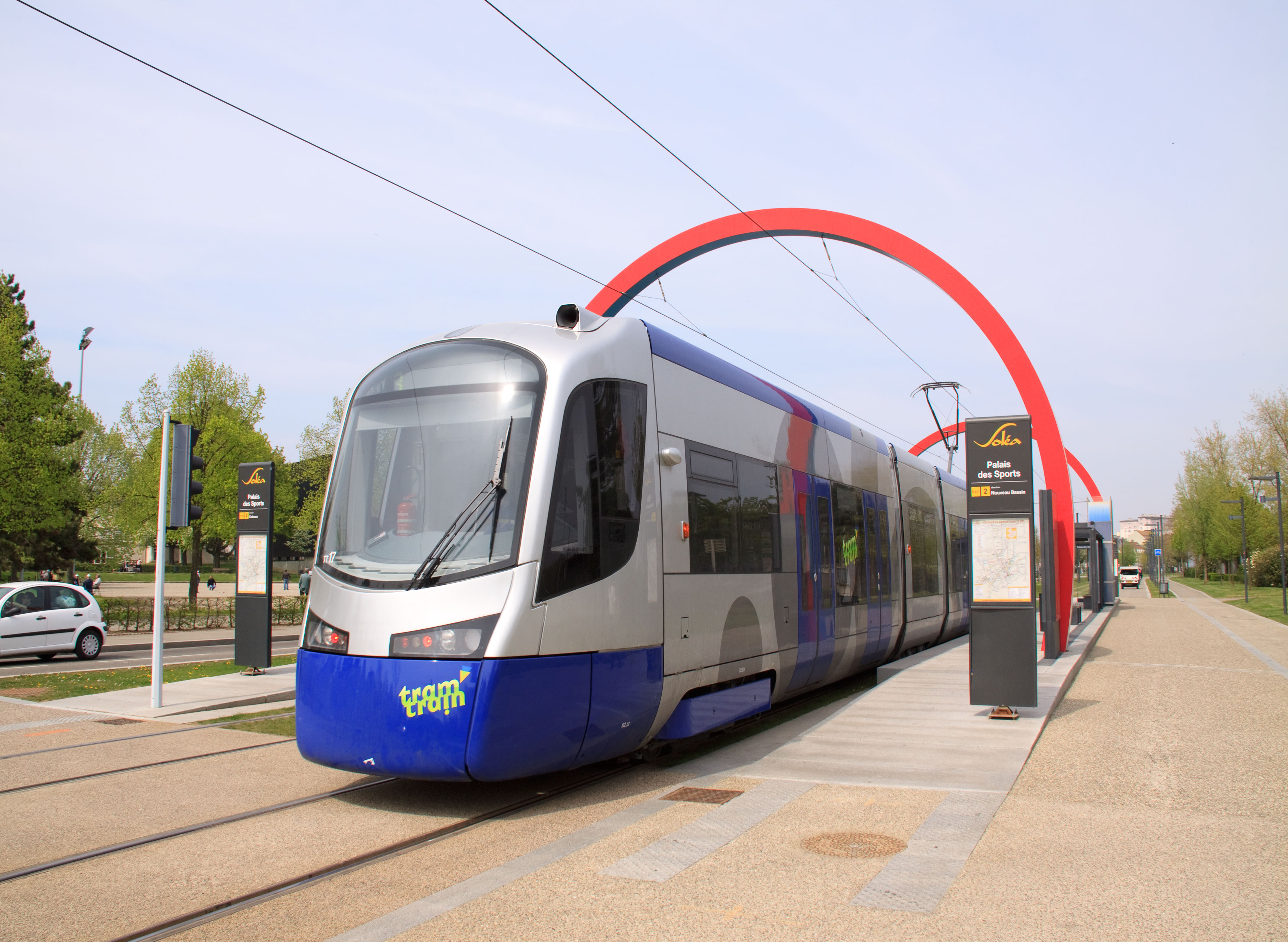 tram-train