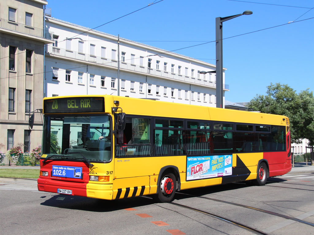 Bus Soléa arrivant à la gare centrale