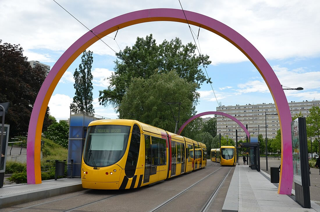 Les arches des arrêts de tram de Mulhouse