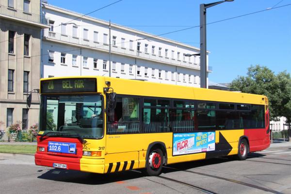 Bus Soléa arrivant à la gare centrale